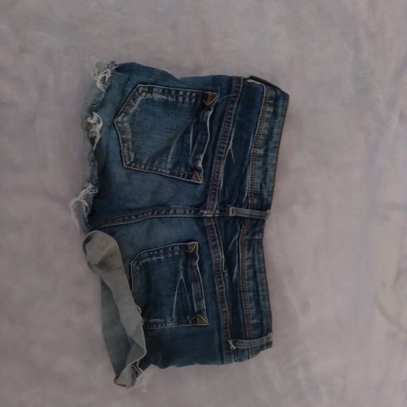 Shorts - Picture 6 of 6